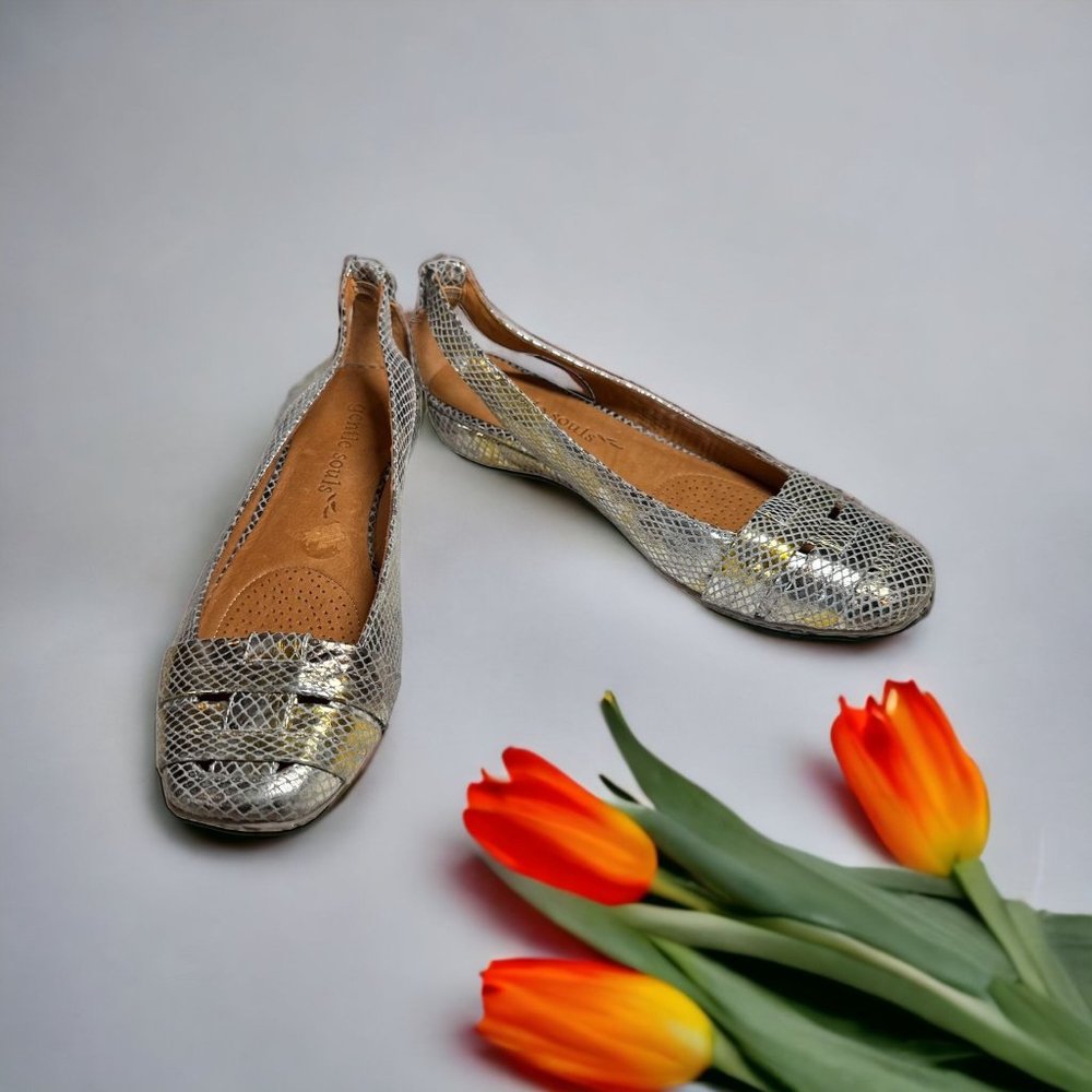 Gentle Souls It’s So Fun Gold Metallic Animal Embossed Leather Shoes 8.5M
